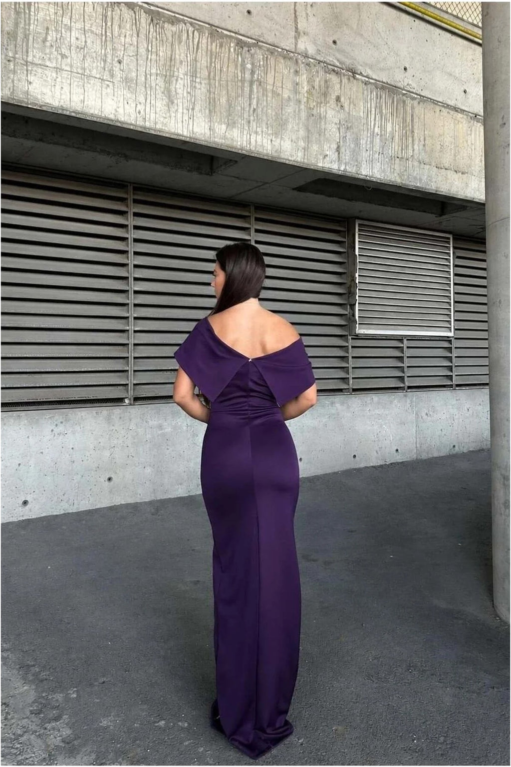 Dik Maxi Elbise Detaylı Abiye Taş Yaka